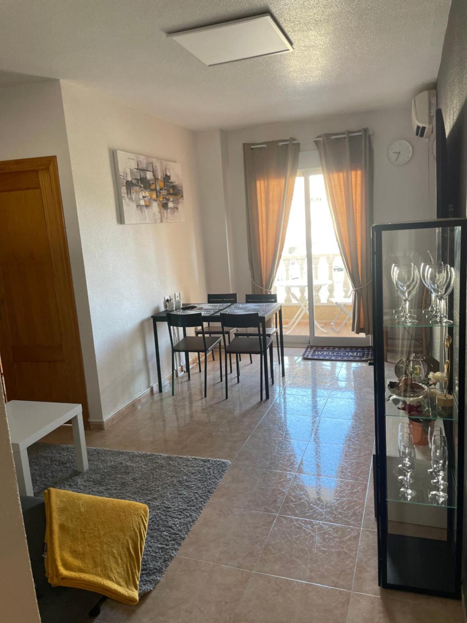Nice Apartment Near The Park Торевьиа Экстерьер фото